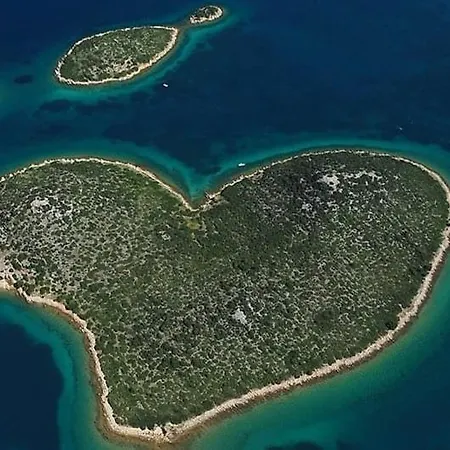 Ivano-free Parking - Self Check In Zadar
