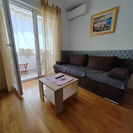 Ivano-free Parking - Self Check In Zára