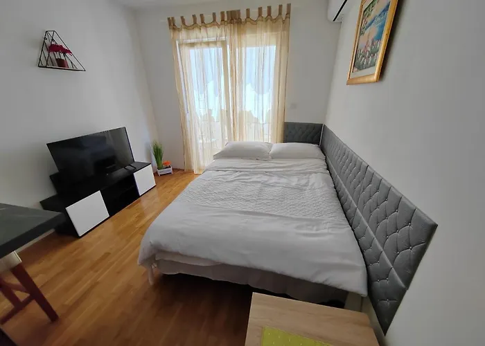 Ivano-free Parking - Self Check In Appartamento Zara